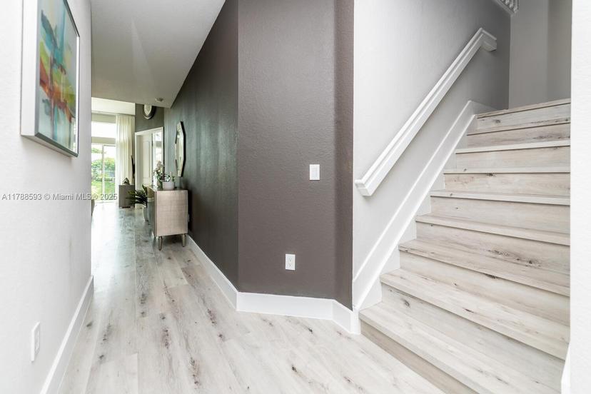 Picture of 5134 W Madison Lakes Cir W, Davie FL 33328
