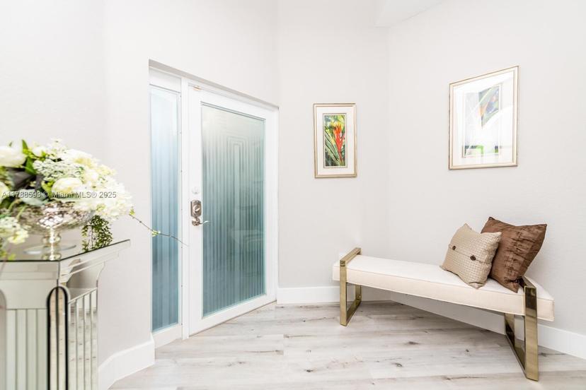 Picture of 5134 W Madison Lakes Cir W, Davie FL 33328