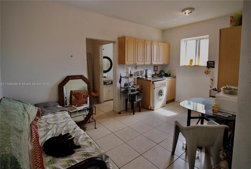Picture of 1021 NW 3Rd St # 201, Miami FL 33128