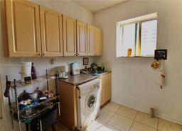 Picture of 1021 NW 3Rd St # 201, Miami, FL 33128