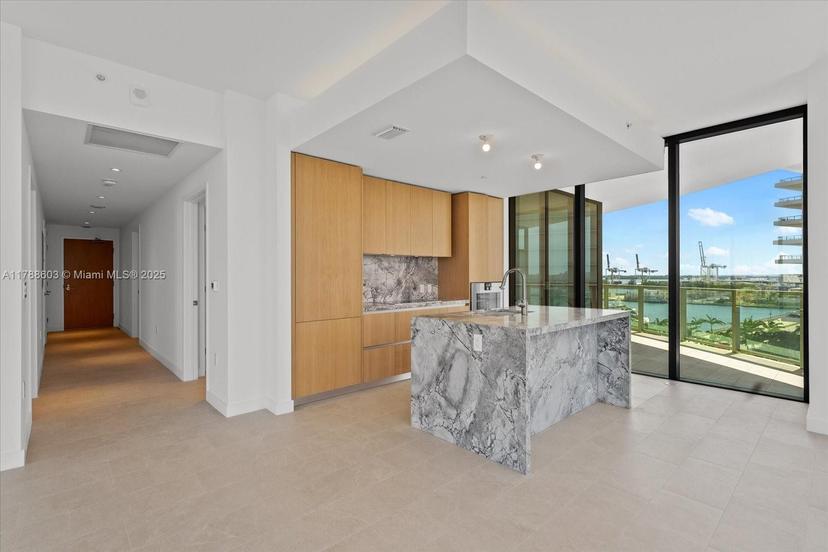 Picture of 500 Alton Rd # 1105, Miami Beach FL 33139