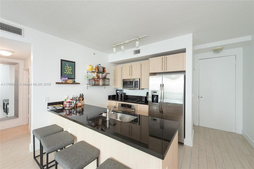 Picture of 79 SW 12Th St, Miami FL 33130
