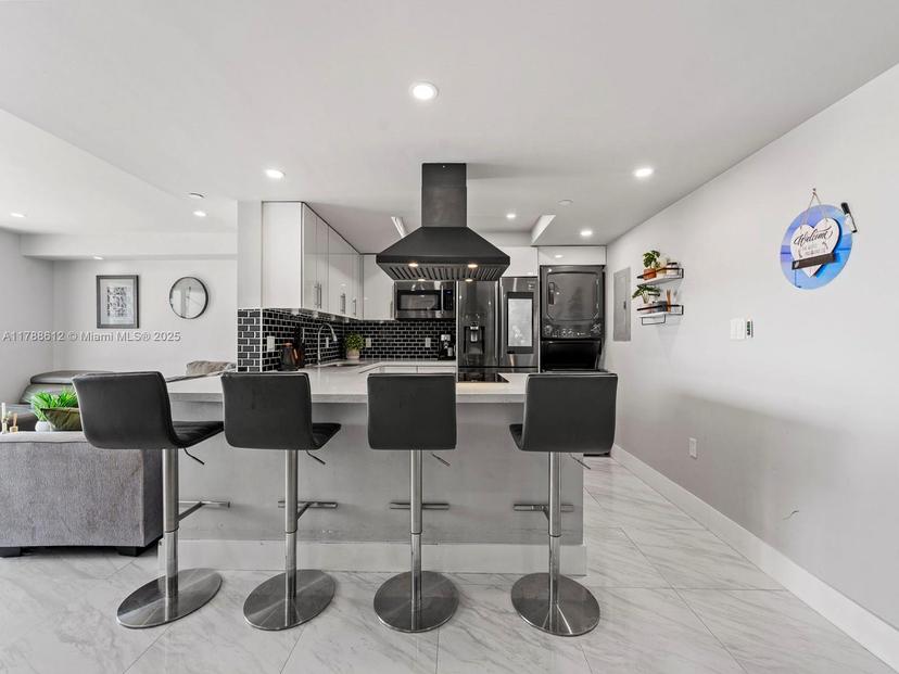 Picture of 911 E Ponce De Leon Blvd # 1601, Coral Gables FL 33134