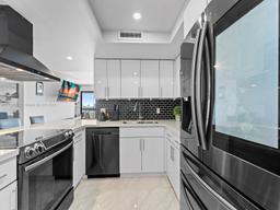 Picture of 911 E Ponce De Leon Blvd # 1601, Coral Gables, FL 33134