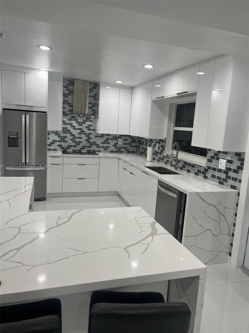 Picture of 521 SW 119Th Ave, Miami FL 33184