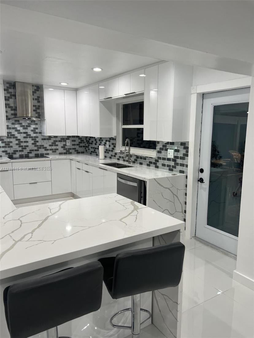Picture of 521 SW 119Th Ave, Miami FL 33184
