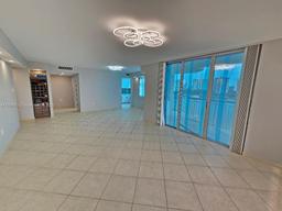 Picture of 18041 Biscayne Blvd # 1005, Aventura, FL 33160