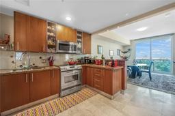Picture of 1945 S Ocean Dr # 401, Hallandale Beach, FL 33009