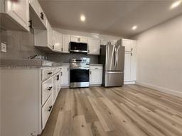 Picture of 3902 E 8Th Ct, Hialeah, FL 33013