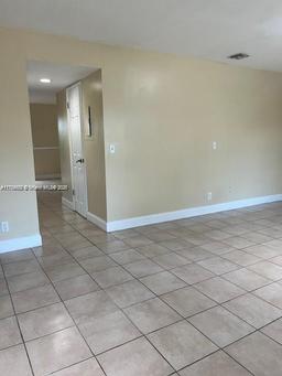 Picture of 1821 SW 81St Ave # 14, Davie, FL 33324