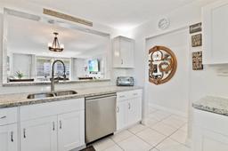 Picture of 1024 SE 4Th Ave # 102, Dania Beach, FL 33004