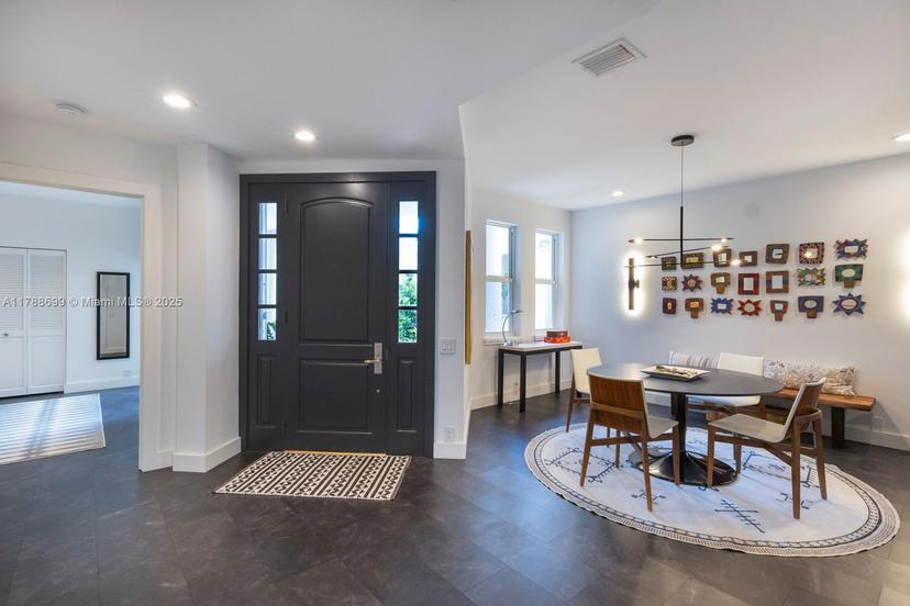 Picture of 6730 SW 88Th Ter, Pinecrest FL 33156