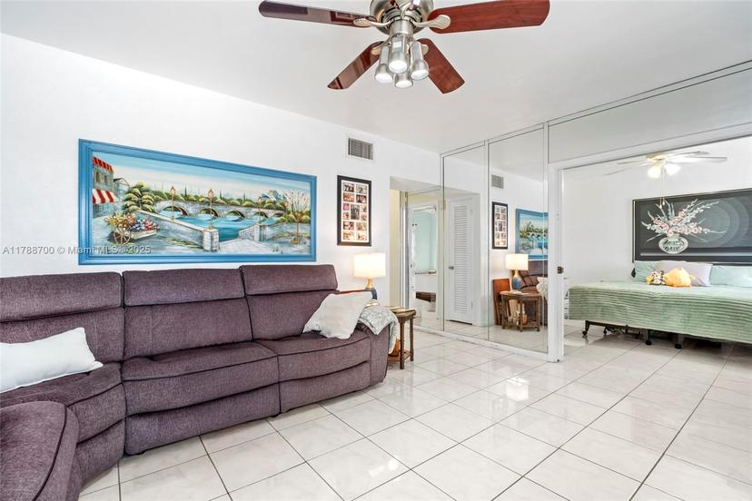 Picture of 1050 Atlantic Shores Blvd # 210, Hallandale Beach FL 33009