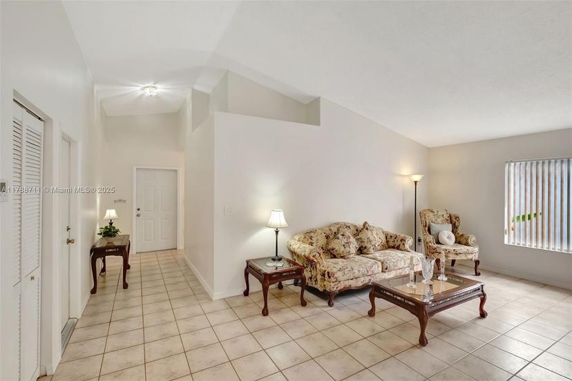 Picture of 14214 SW 177Th Ter, Miami FL 33177