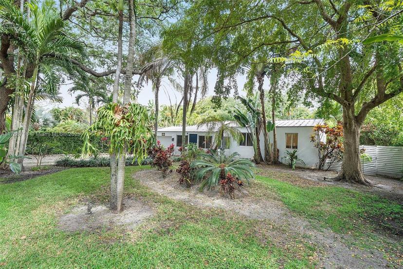 Picture of 1055 NE 120Th St, Biscayne Park FL 33161