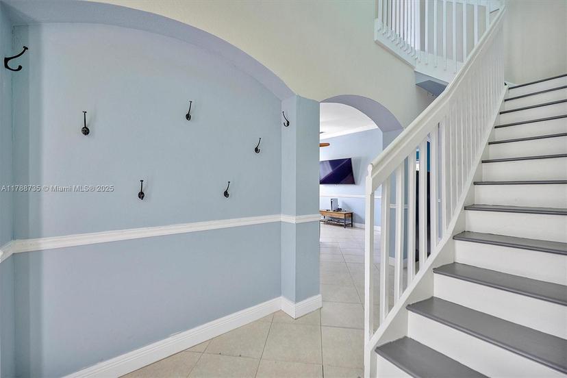Picture of 2131 NE 40Th Rd, Homestead FL 33033