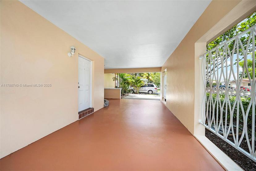 Picture of 1106 NE 3Rd St, Hallandale Beach FL 33009