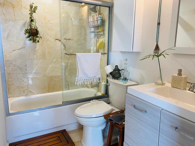 Picture of 770 NE 69Th St # 4B, Miami FL 33138