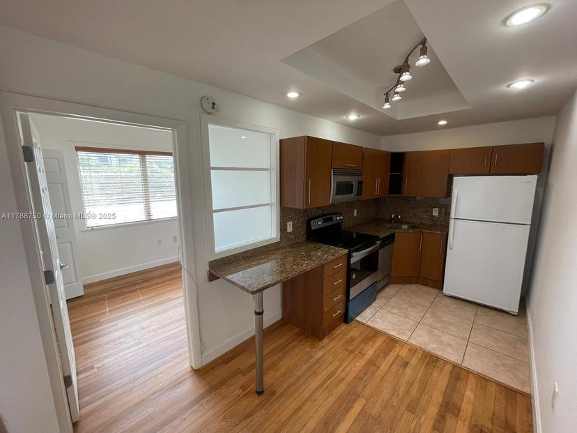 Picture of 223 Calabria Ave # 8, Coral Gables FL 33134