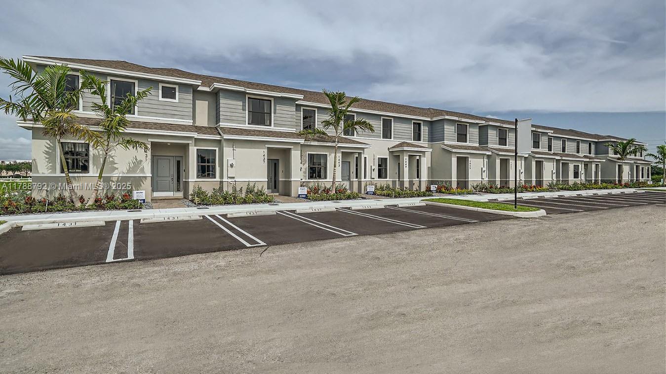 Picture of 1424 NE 3Rd Avenue, Florida City, FL 33034