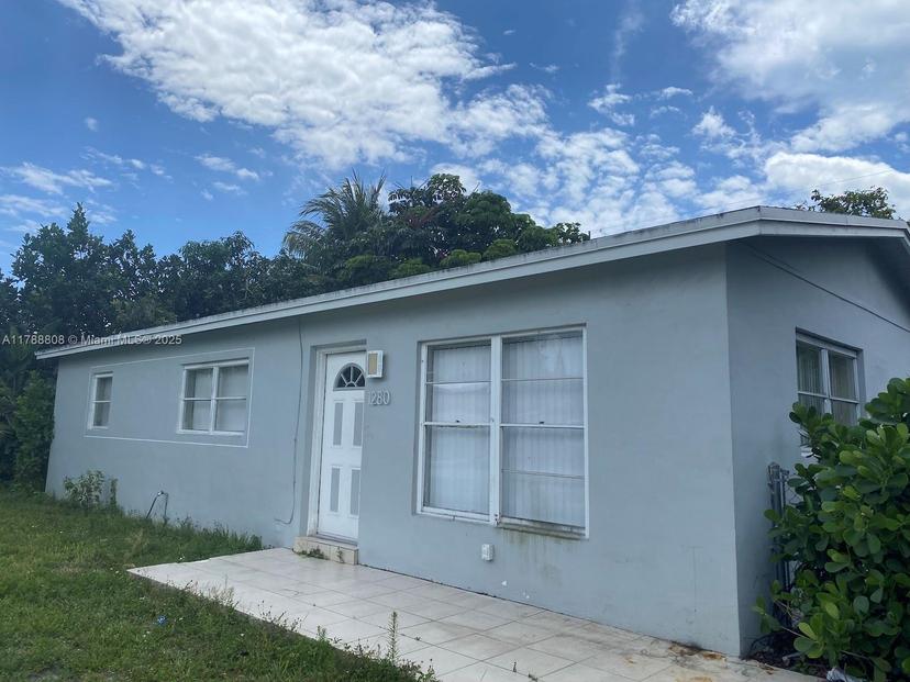 Picture of 1280 NE 211Th Ter, Miami FL 33179