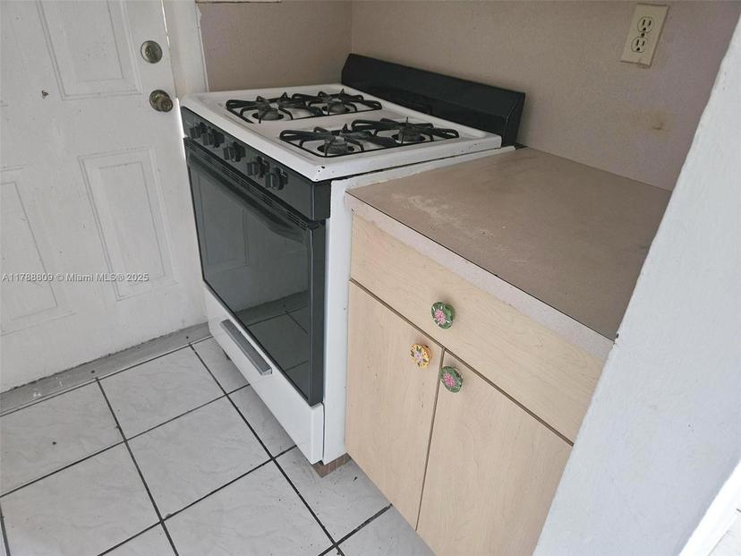 Picture of 2300 SW 3Rd Ave # 12A, Miami FL 33129