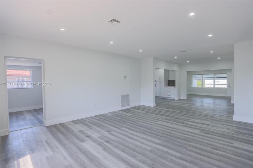 Picture of 101 NW 62Nd Ct, Miami FL 33126
