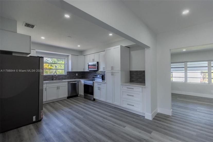 Picture of 101 NW 62Nd Ct, Miami FL 33126