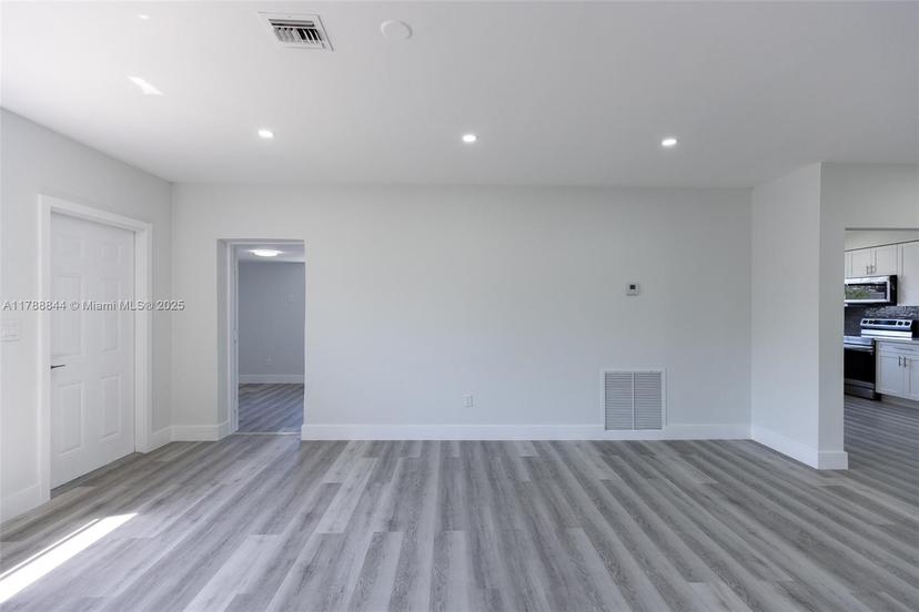 Picture of 101 NW 62Nd Ct, Miami FL 33126
