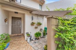 Picture of 8735 SW 113Th Ct, Miami, FL 33173