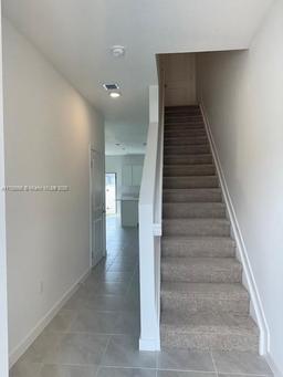 Picture of 665 NW 6Th Ter, Florida City, FL 33034