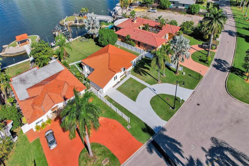 Picture of 299 Atlantic Ave, Sunny Isles Beach FL 33160
