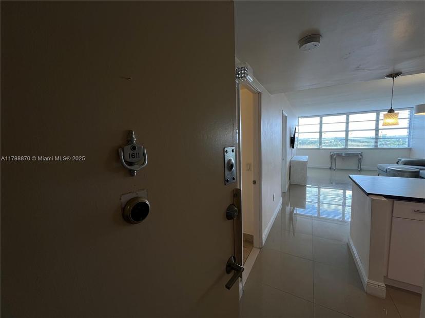 Picture of 1351 NE Miami Gardens Dr # 1611E, Miami FL 33179