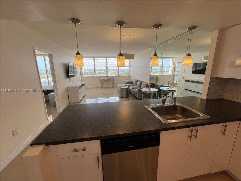 Picture of 1351 NE Miami Gardens Dr # 1611E, Miami FL 33179