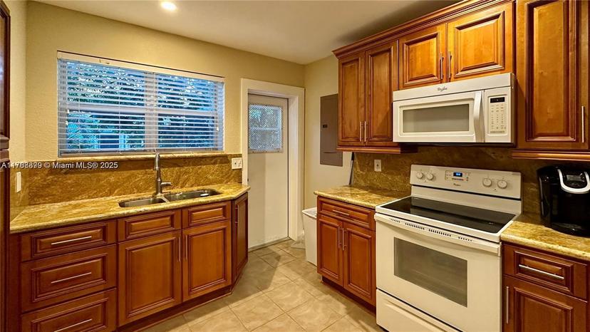 Picture of 10538 NE 4Th Ave, Miami Shores FL 33138