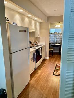 Picture of 1001 SW 141St Ave # 404K, Pembroke Pines, FL 33027