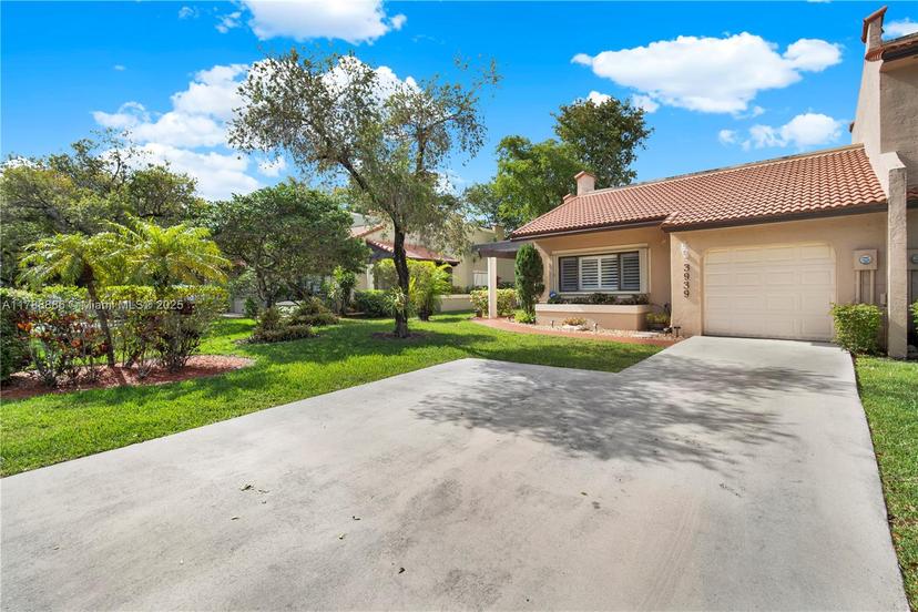 Picture of 3939 Adra Ave # 47, Doral FL 33178