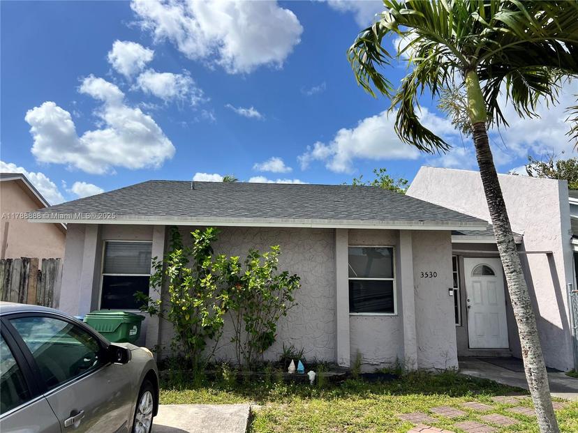 Picture of 3530 NW 194Th Ter, Miami Gardens FL 33056