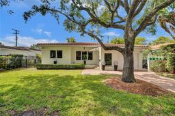 Picture of 552 Alminar Ave, Coral Gables, FL 33146