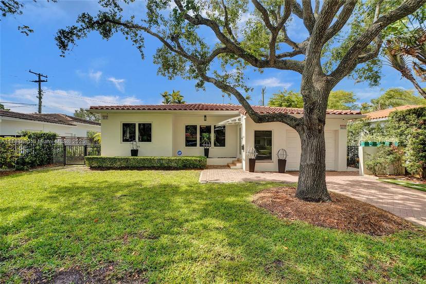 Picture of 552 Alminar Ave, Coral Gables FL 33146