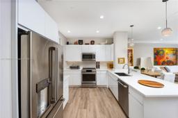 Picture of 41 SW Seminole St # 208, Stuart, FL 34994