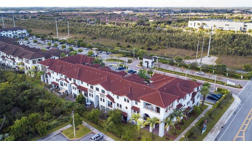 Picture of 10620 NW 88Th St # 205, Doral FL 33178