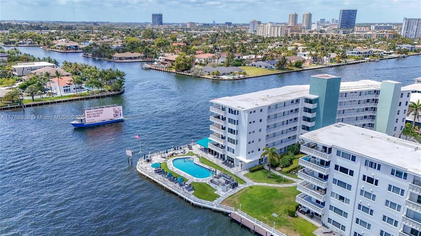 Picture of 3209 S Ocean Dr # 6O, Hallandale Beach FL 33009