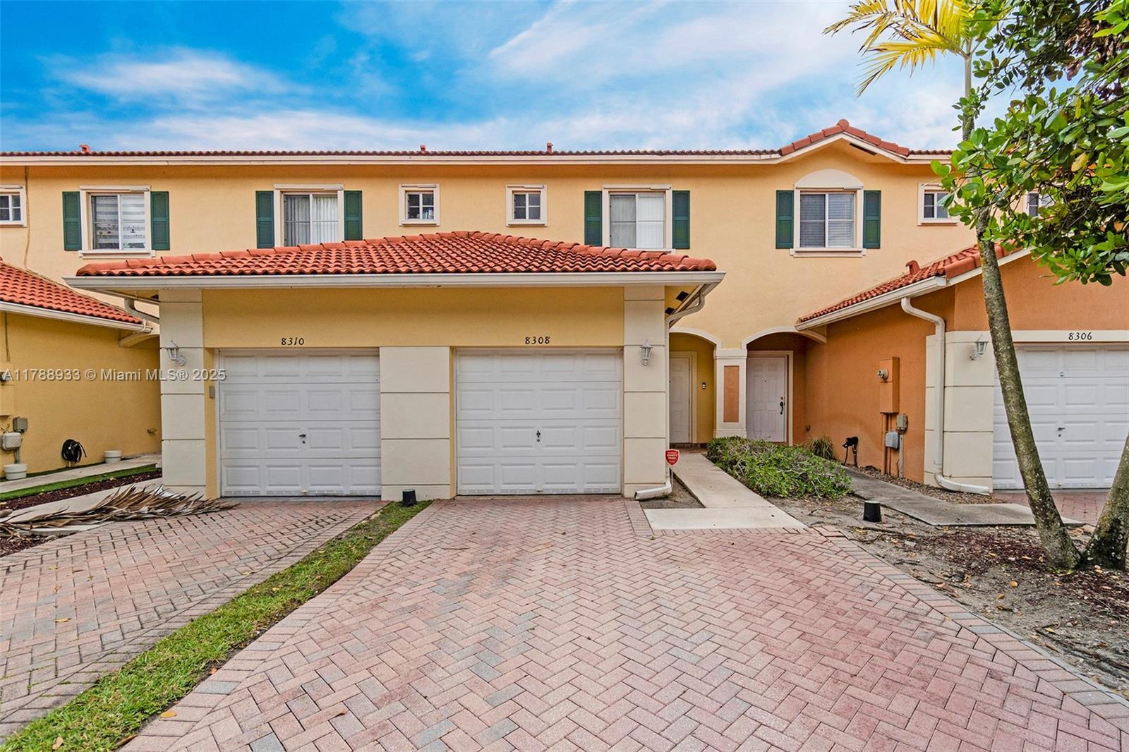 Picture of 8308 Santa Monica Ave, Tamarac, FL 33321