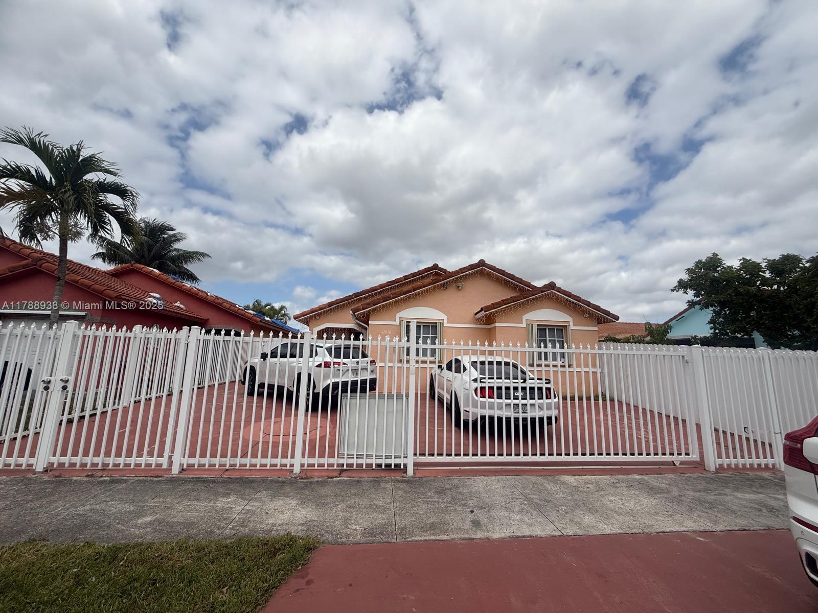 Picture of 17630 SW 143Rd Ct, Miami, FL 33177