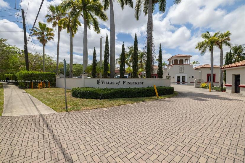 Picture of 6707 N Kendall Dr # 105, Pinecrest FL 33156