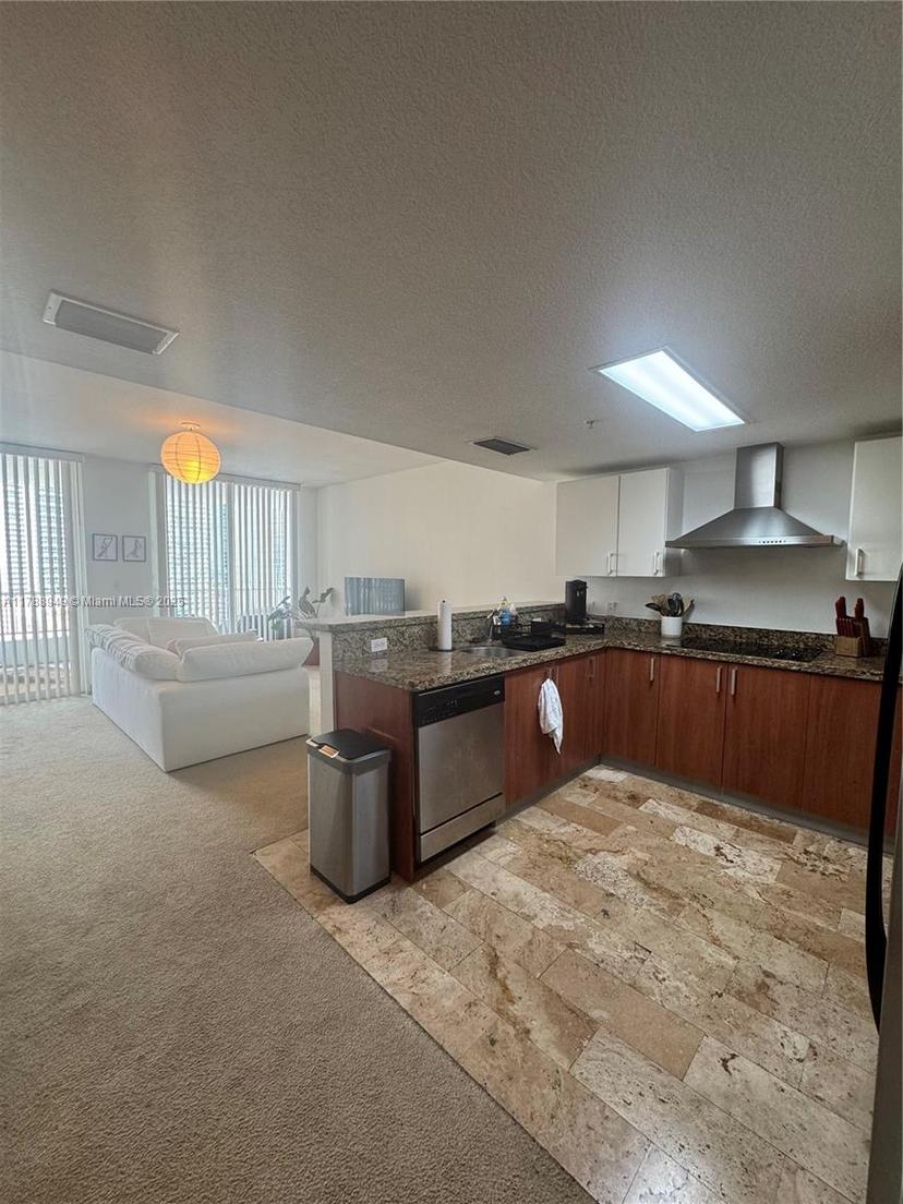 Picture of 170 SE 14Th St # 2407, Miami FL 33131