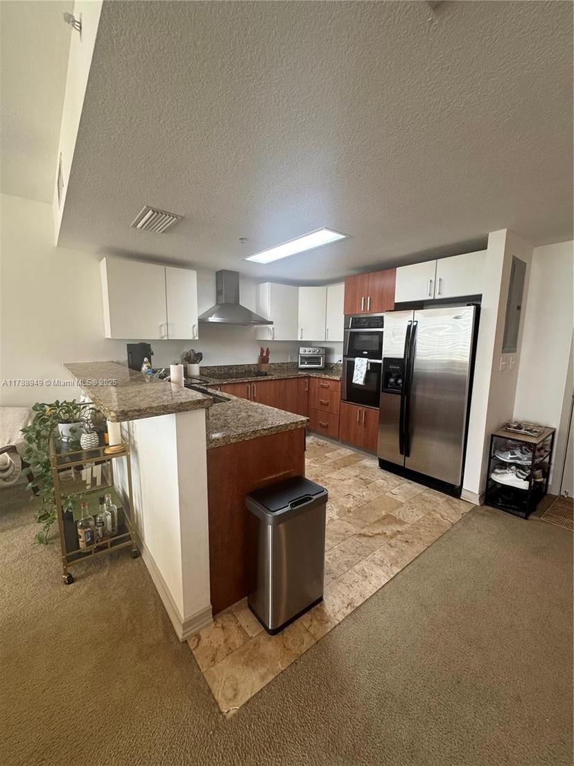 Picture of 170 SE 14Th St # 2407, Miami FL 33131