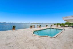 Picture of 1990 NE 119Th Rd, North Miami, FL 33181