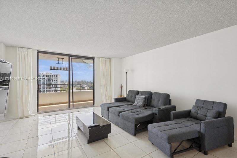 Picture of 2500 Parkview Dr # 1816, Hallandale Beach FL 33009